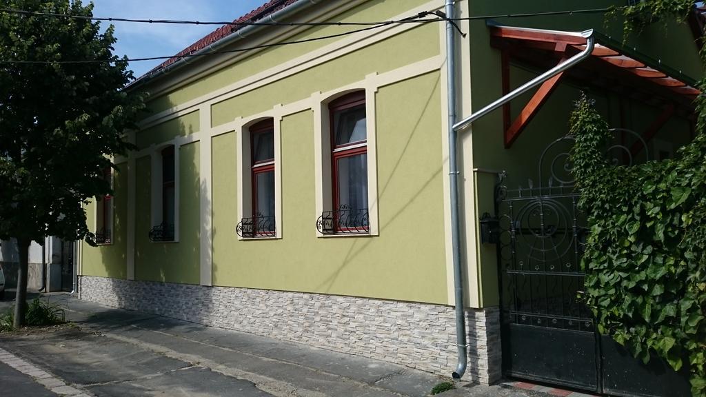 Diána Apartmanház Keszthely Exterior foto