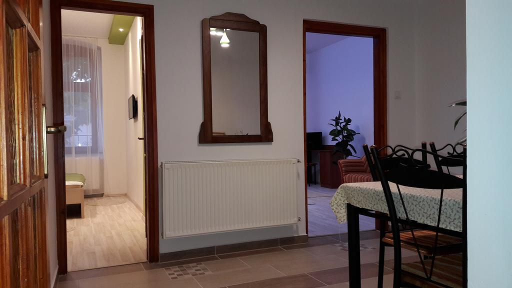 Diána Apartmanház Keszthely Exterior foto